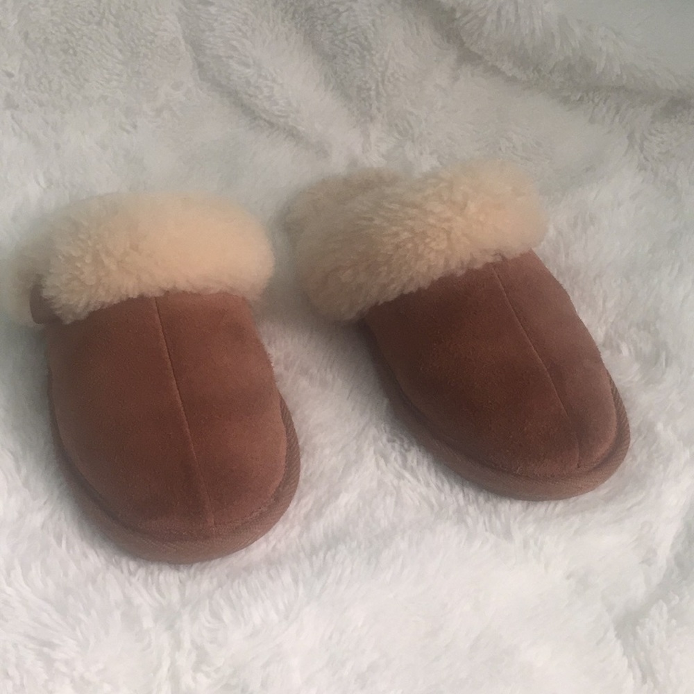EMU Kids slippers size 1